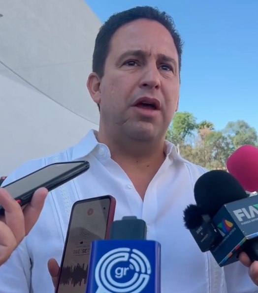 Van por más plazas y puente en Saltillo: Javier Díaz